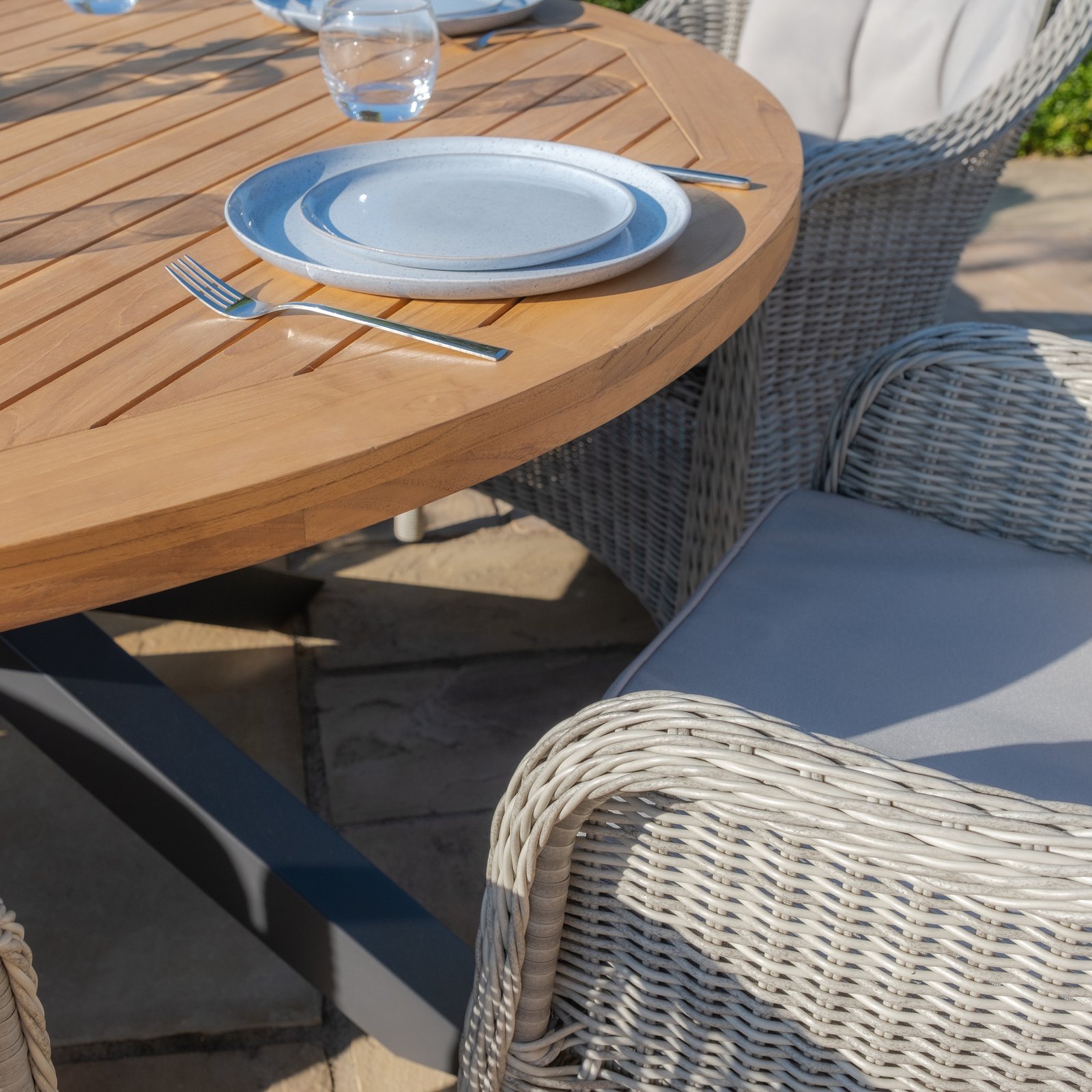 Jakarta Teak Round Dining Table - Image 3