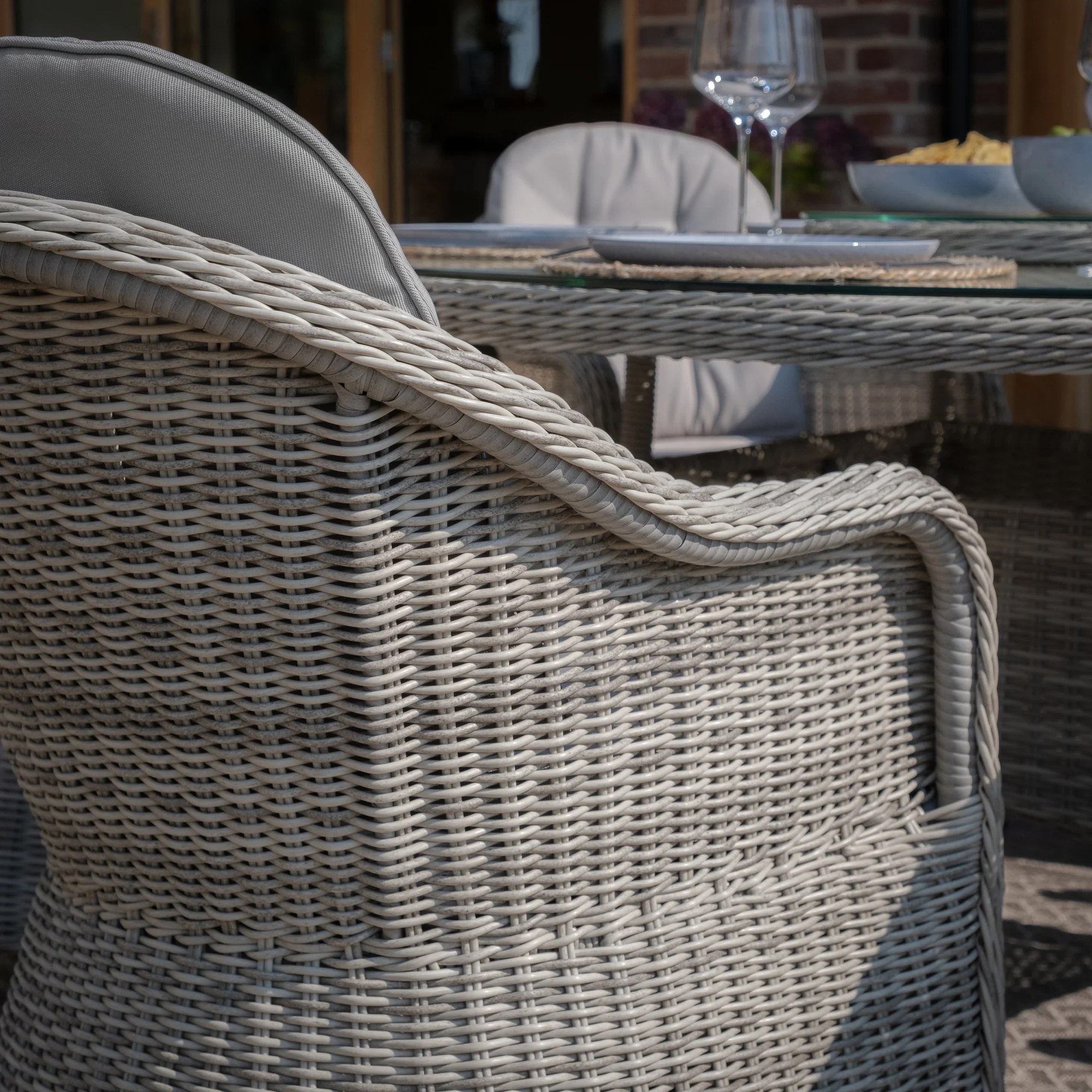 Oxford 6 Seat Round Dining Set - Image 10